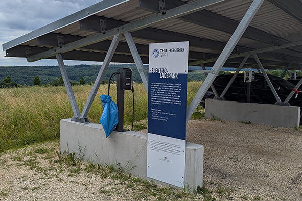 THU Energiepark E-Ladestation.jpg